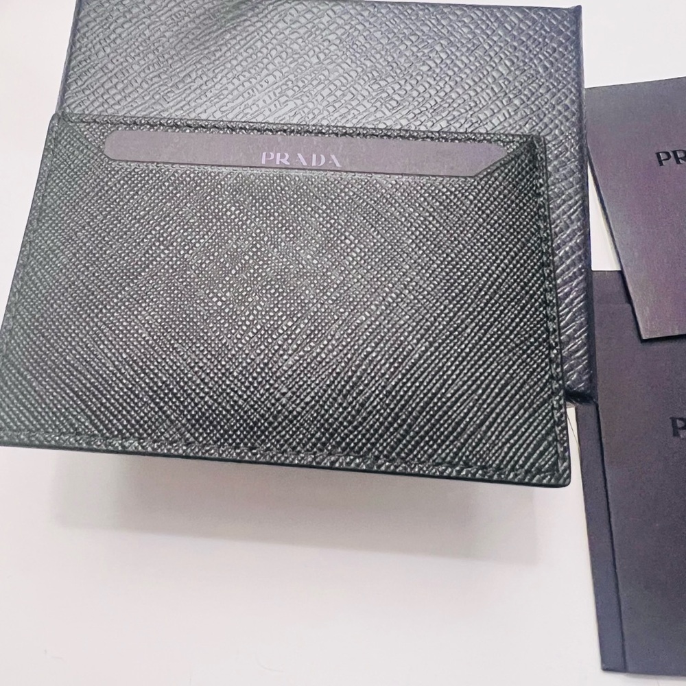 Prada Black Saffiano Leather Card Holder - BRAND NEW - AUTHENTIC!❤️ - Picture 8 of 9